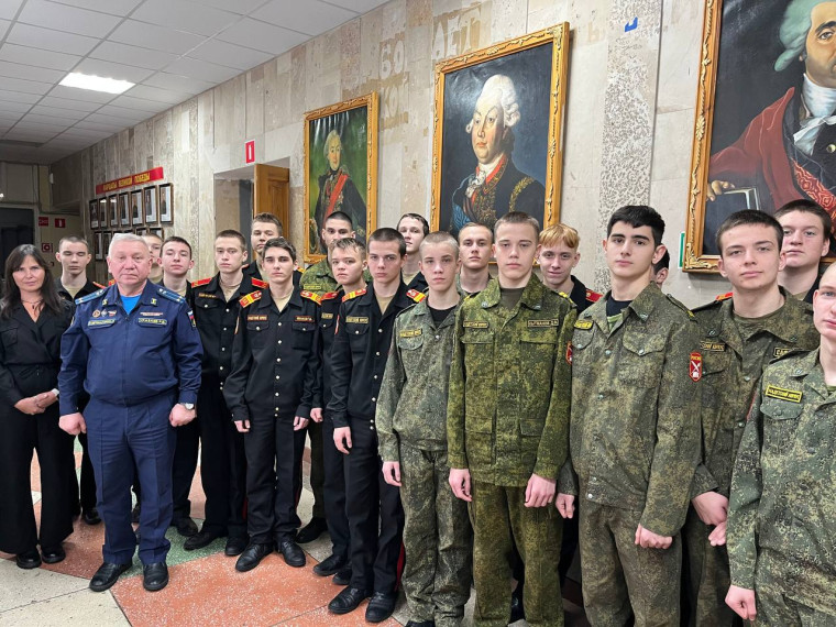 Правила поведения на новогодних каникулах, безопасность на железной дороге и уголовная ответственность несовершеннолетних.